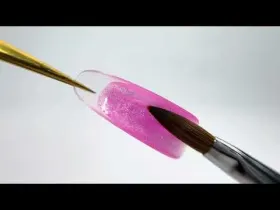 Unghii PolyGel NailsUp - Inovație și Eleganță