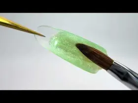 Unghii PolyGel NailsUp - Inovație și Eleganță