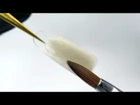 Unghii PolyGel NailsUp - Inovație și Eleganță
